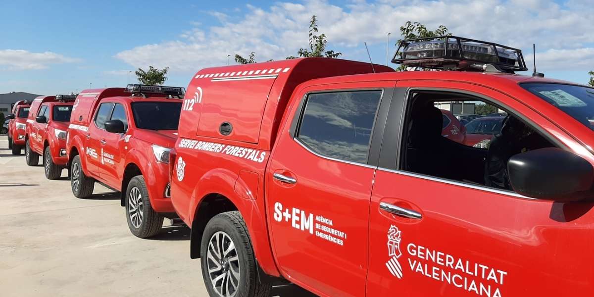 Ocho nuevos Nissan para los bomberos forestales de la Generalitat Valenciana