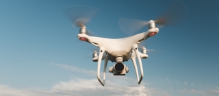 Los drones podrían sustituir a las ambulancias en el transporte de desfibriladores