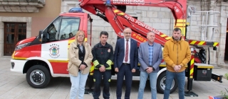 Los bomberos de Ponferrada cuentan con un nuevo vehículo de trabajo en altura