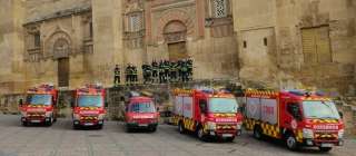 Surtruck entrega 4 nuevos vehículos a lo bombero del Ayuntamiento de Córdoba