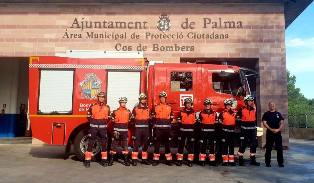 Los bomberos de Palma de Mallorca estrenan una bomba rural pesada