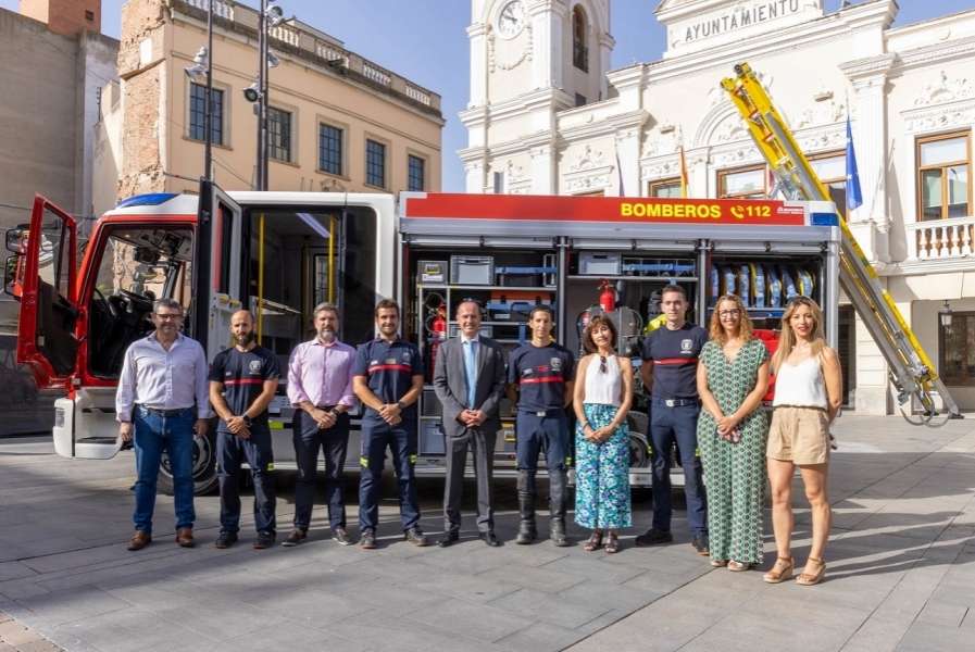 Nuevo camión sobre chasis Iveco para los bomberos de Guadalajara