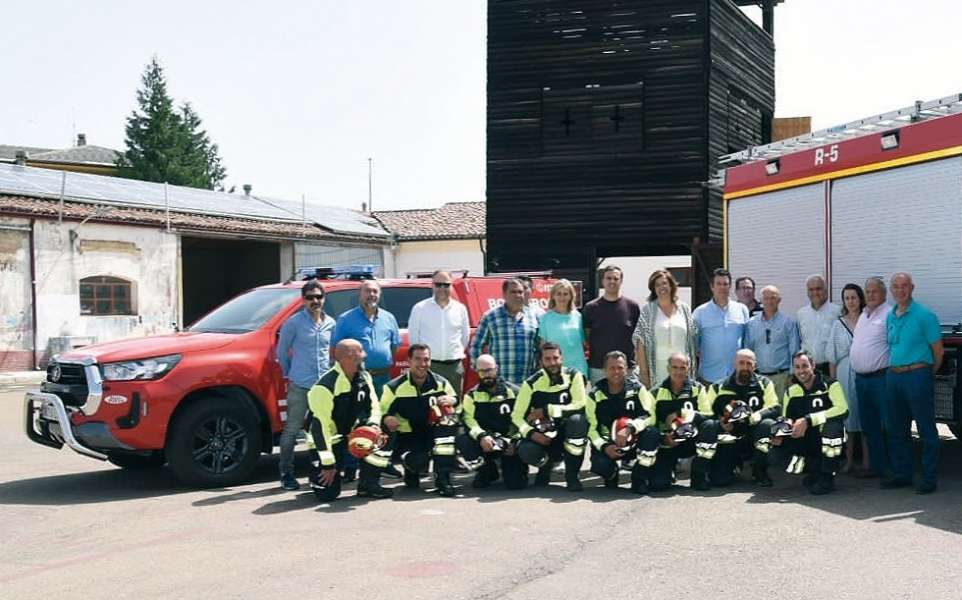 Nuevo vehículo pickup para los bomberos de Herrera de Pisuerga