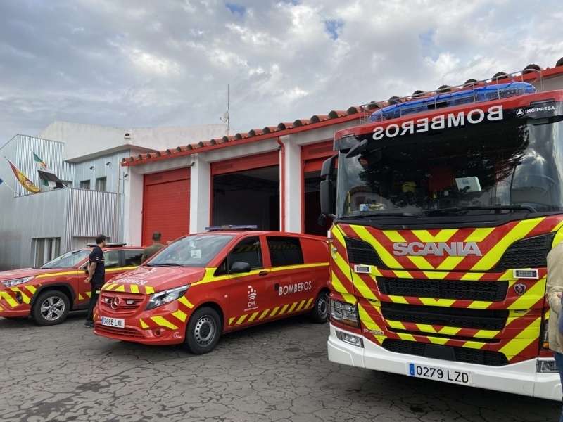 Los bomberos de Llerena renuevan su flota con tres vehículos 