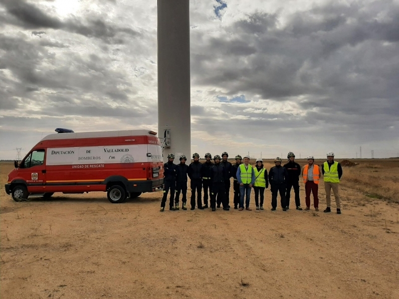 Los bomberos de Valladolid se forman para intervenir en parques eólicos 