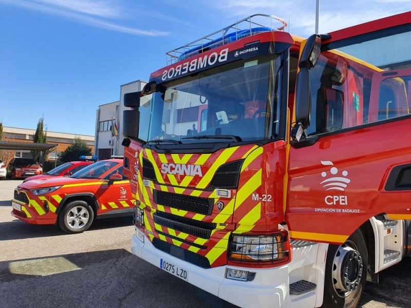 Nuevo camión de Scania para los bomberos de Almendralejo 