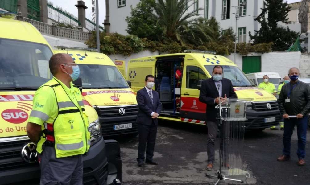 Sanidad presenta las nuevas ambulancias del SUC en la zona norte de Gran Canaria