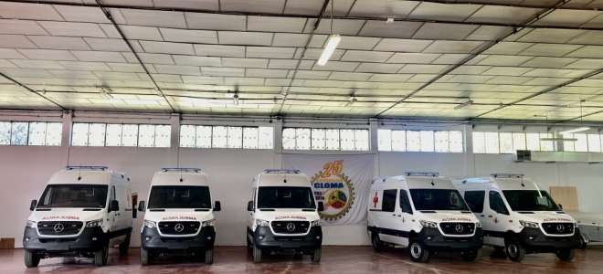 El Ejército del Aire recibe cinco ambulancias Mercedes Benz Sprinter 4x4 
