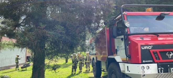 Así es la formación de los bomberos forestales de Galicia