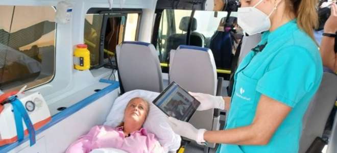 Ambulancia conectada que salva vidas en patologías tiempo-dependientes